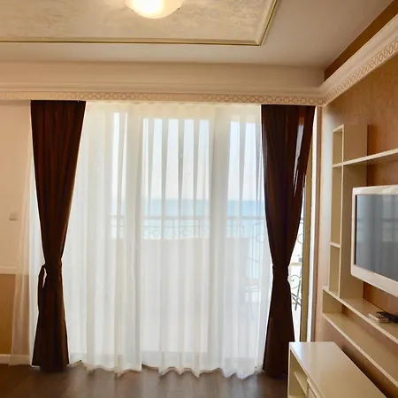 아파트호텔 Golden Rainbow