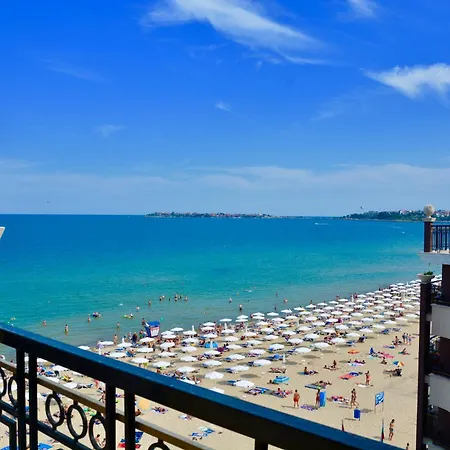 Golden Rainbow 아파트호텔 써니비치