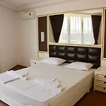 Golden Rainbow Aparthotel Sunny Beach