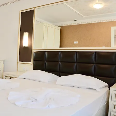 Apart Otel Golden Rainbow 4*