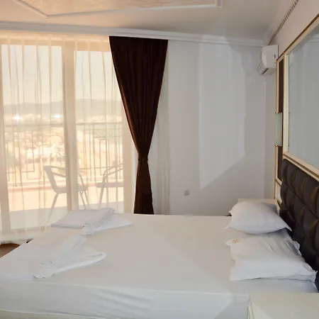 Golden Rainbow Apart Otel Sunny Beach