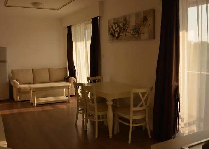Aparthotel Golden Rainbow Sunny Beach