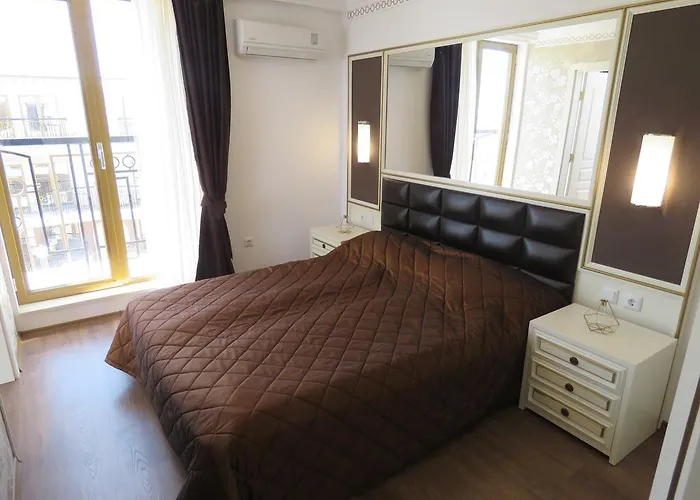 Golden Rainbow Aparthotel 4*