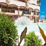 Golden Rainbow شقة فندقية
