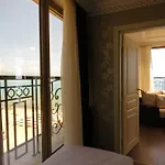 Golden Rainbow شقة فندقية 4*
