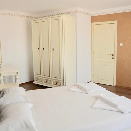 Golden Rainbow Ξενοδοχείο με διαμερίσματα Σάνι Μπιτς