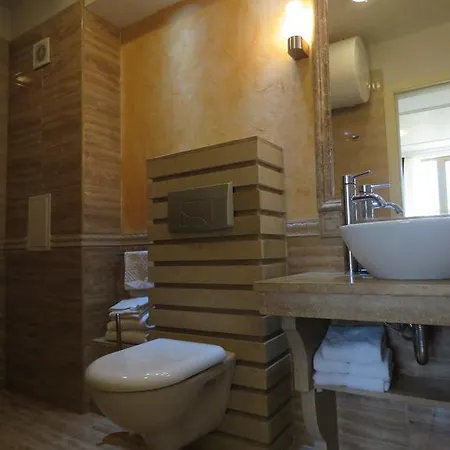 Golden Rainbow Aparthotel