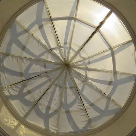 Aparthotel Golden Rainbow