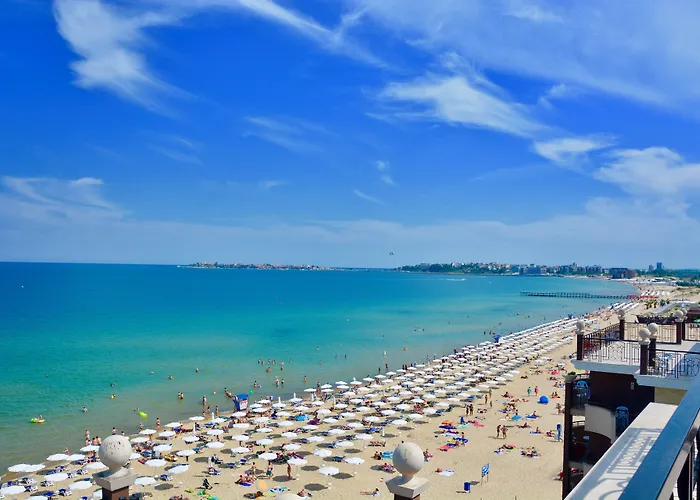 Golden Rainbow Aparthotel