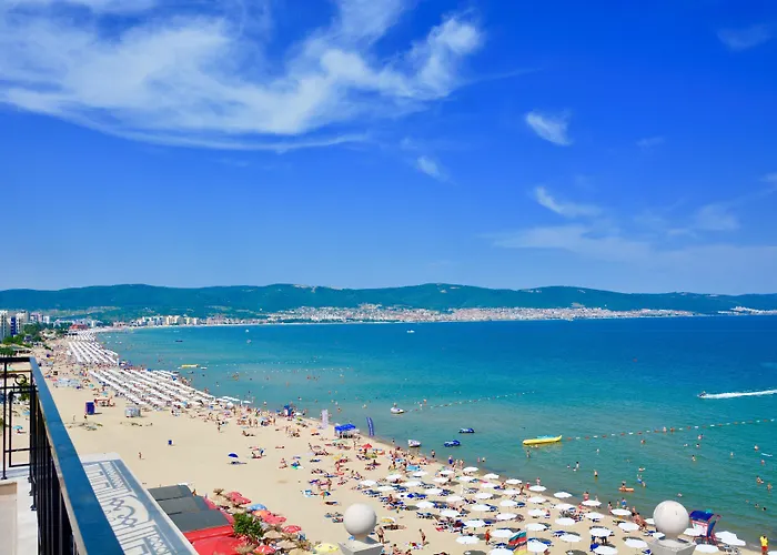 Golden Rainbow Апарт-отель Солнечный берег