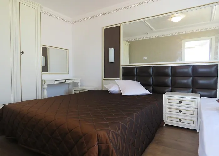 Aparthotel Golden Rainbow