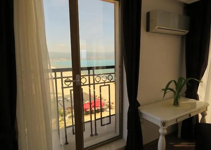 Golden Rainbow 4* Солнечный берег