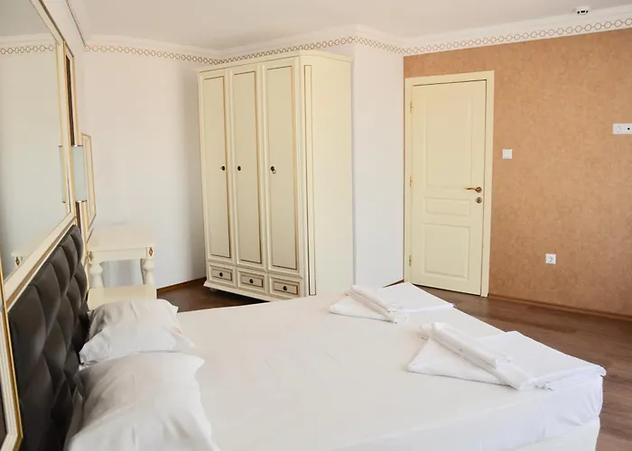 Golden Rainbow Aparthotel Slantschew brjag